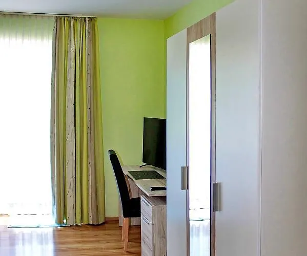 Guest house Schadde 3*